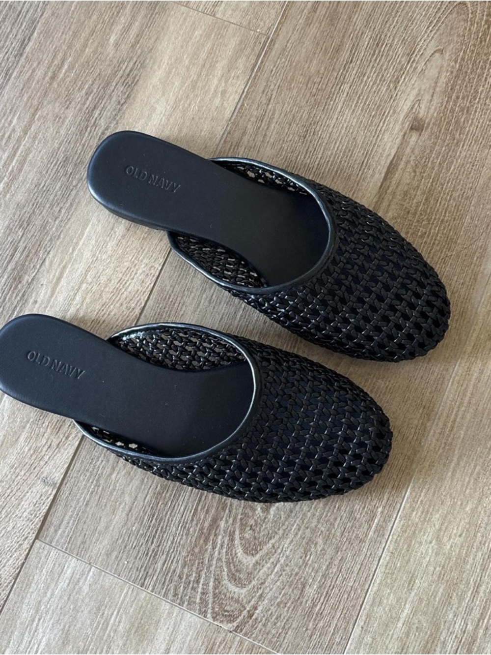 Mesh black flats